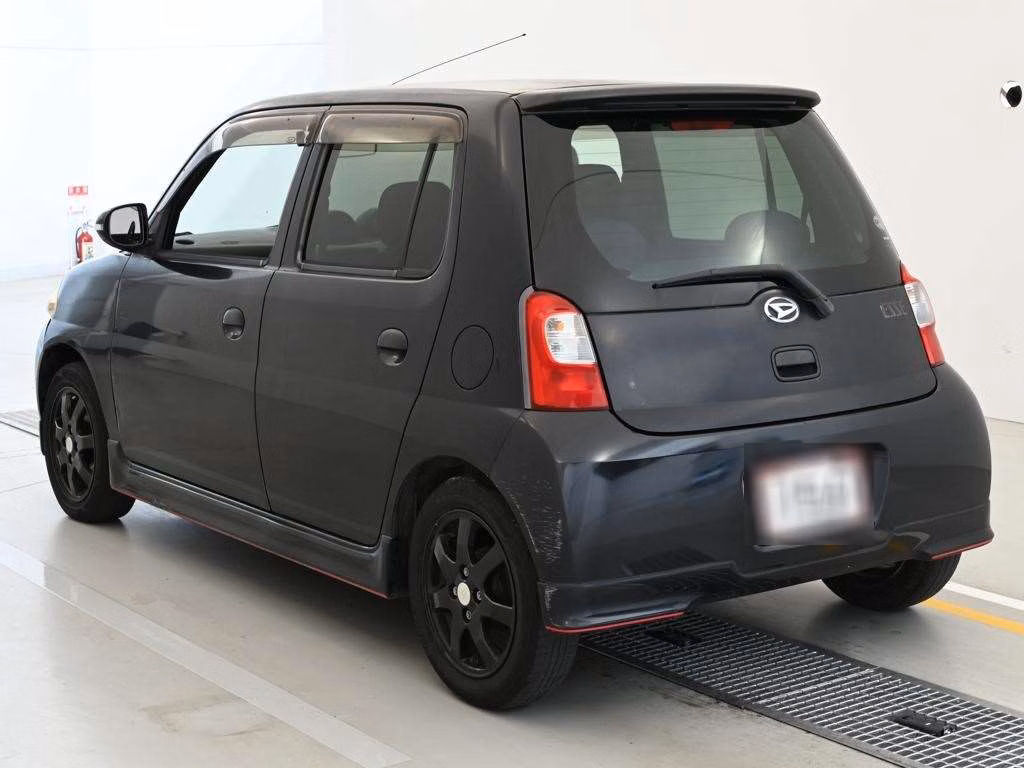 DAIHATSU ESSE