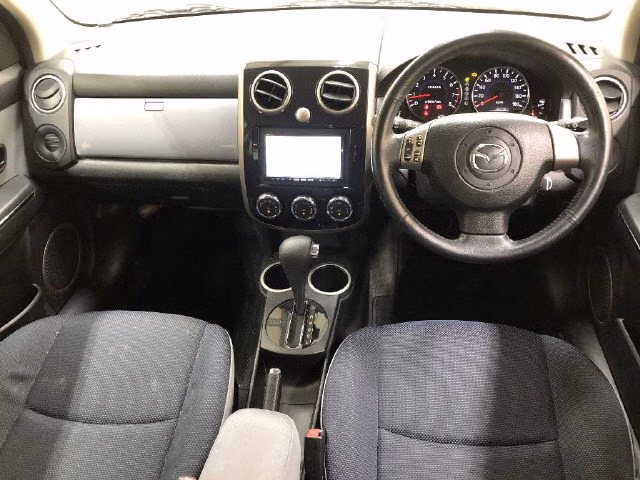 MAZDA VERISA