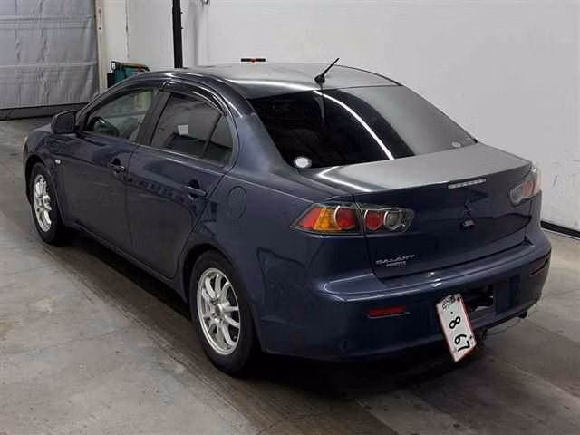 MITSUBISHI GALANT FORTIS