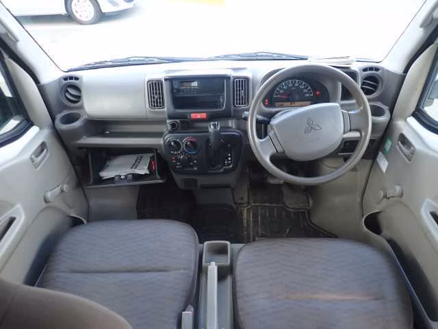 MITSUBISHI MINICAB