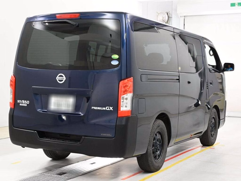 NISSAN NV350 CARAVAN