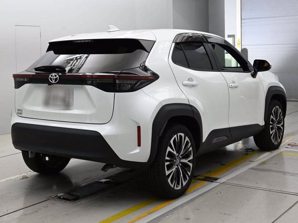 TOYOTA YARIS CROSS