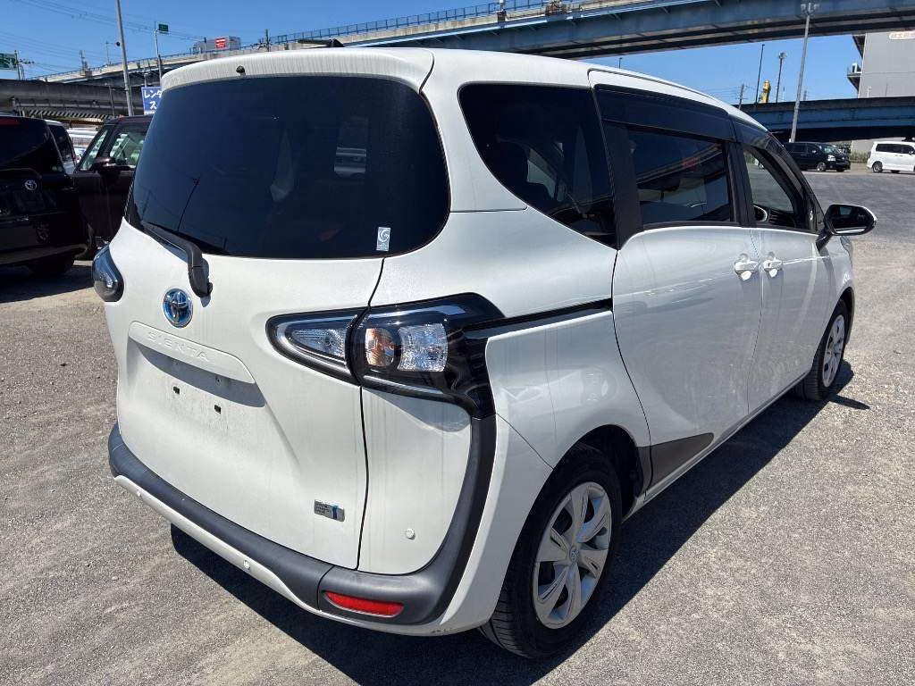 TOYOTA SIENTA