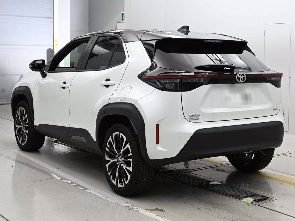 TOYOTA YARIS CROSS