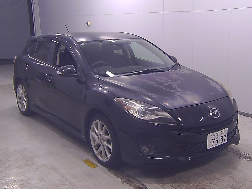 MAZDA AXELA