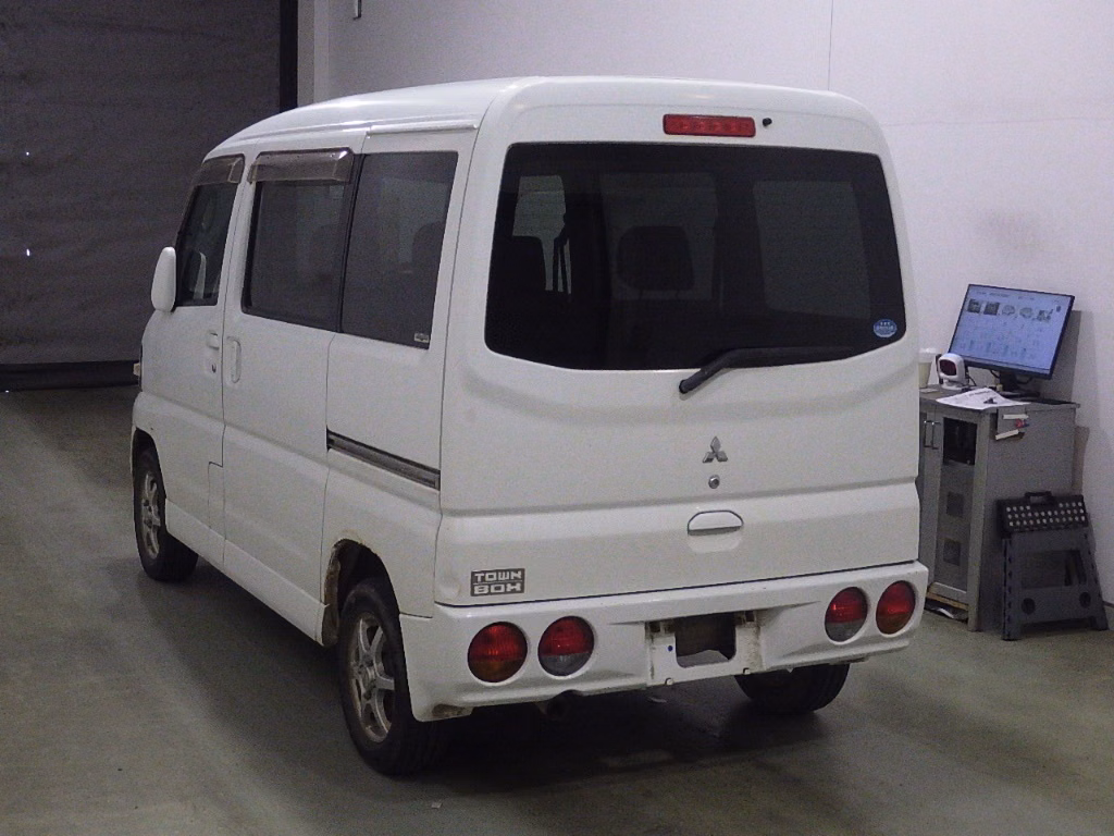 MITSUBISHI TOWN BOX
