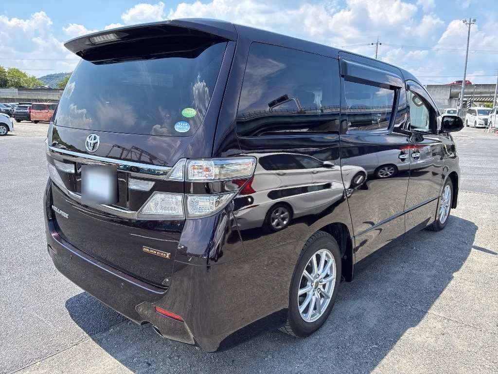 TOYOTA VELLFIRE
