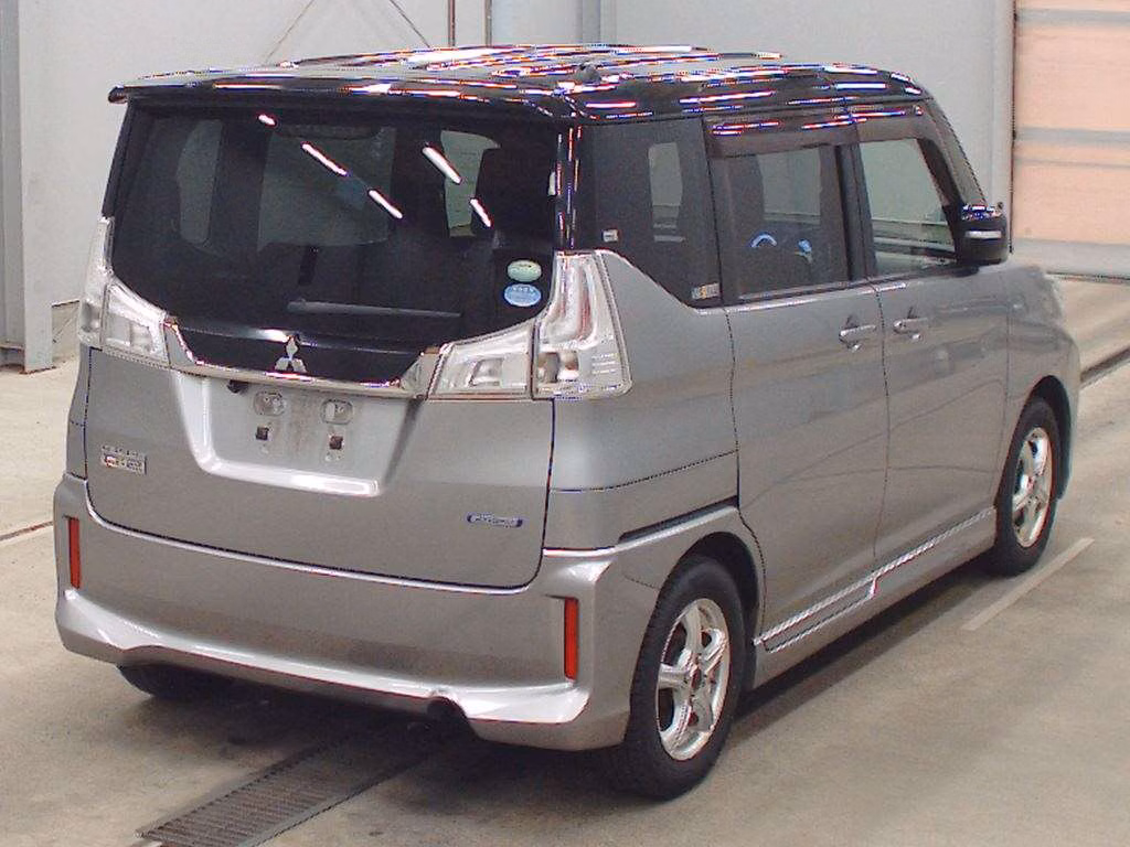MITSUBISHI DELICA D:2