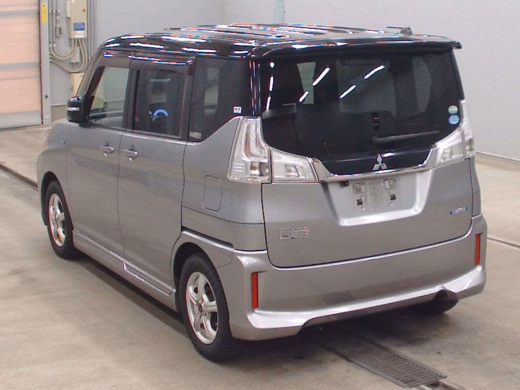 MITSUBISHI DELICA D:2