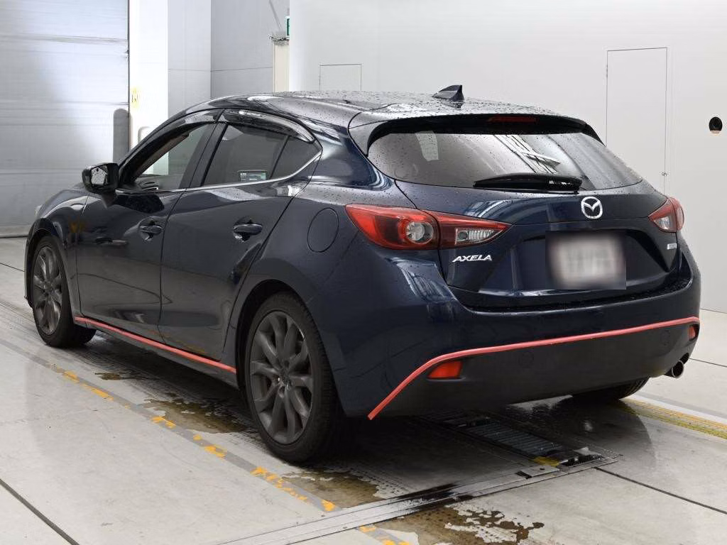 MAZDA AXELA