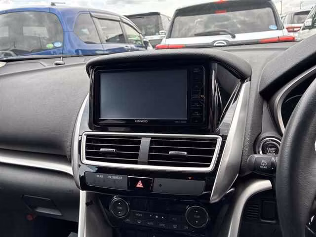 MITSUBISHI ECLIPSE CROSS