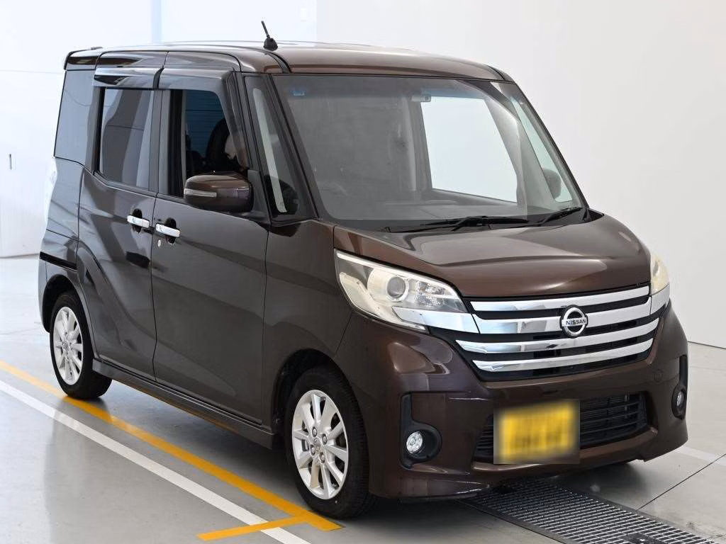 NISSAN DAYZ ROOX