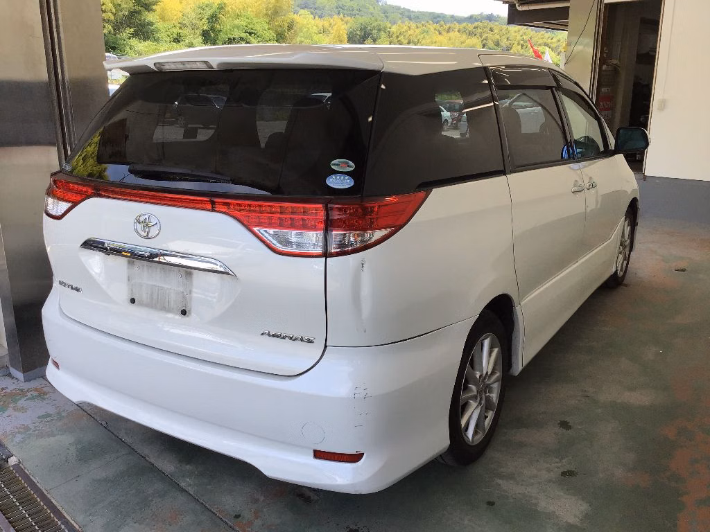 TOYOTA ESTIMA