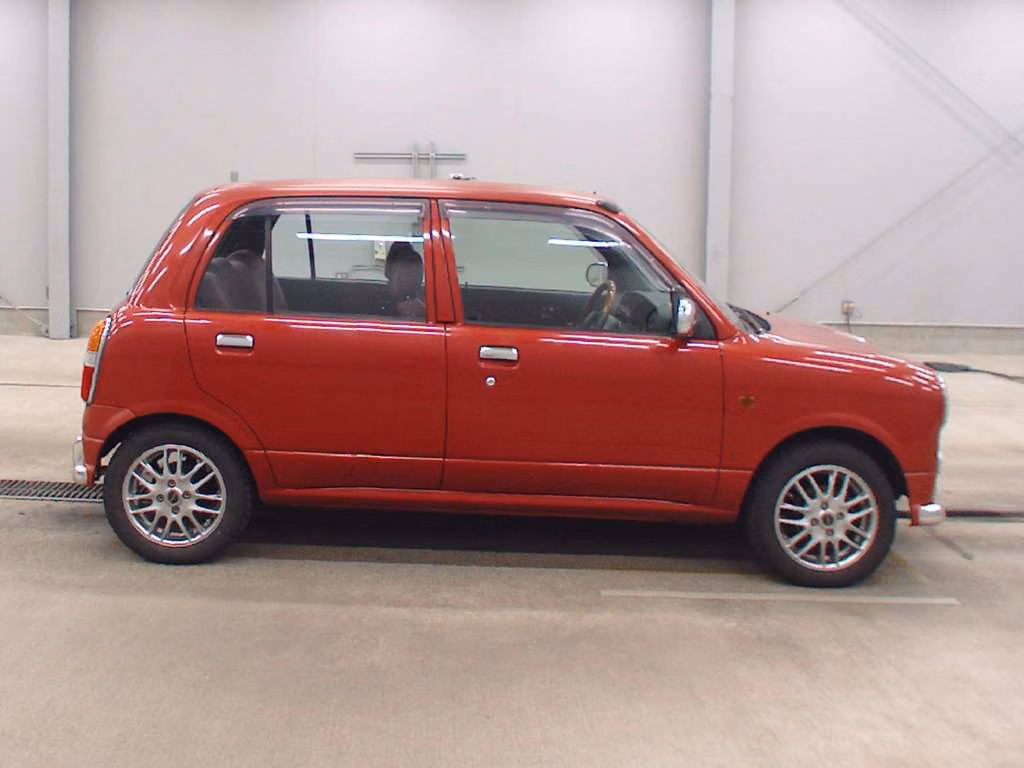 DAIHATSU MIRA GINO