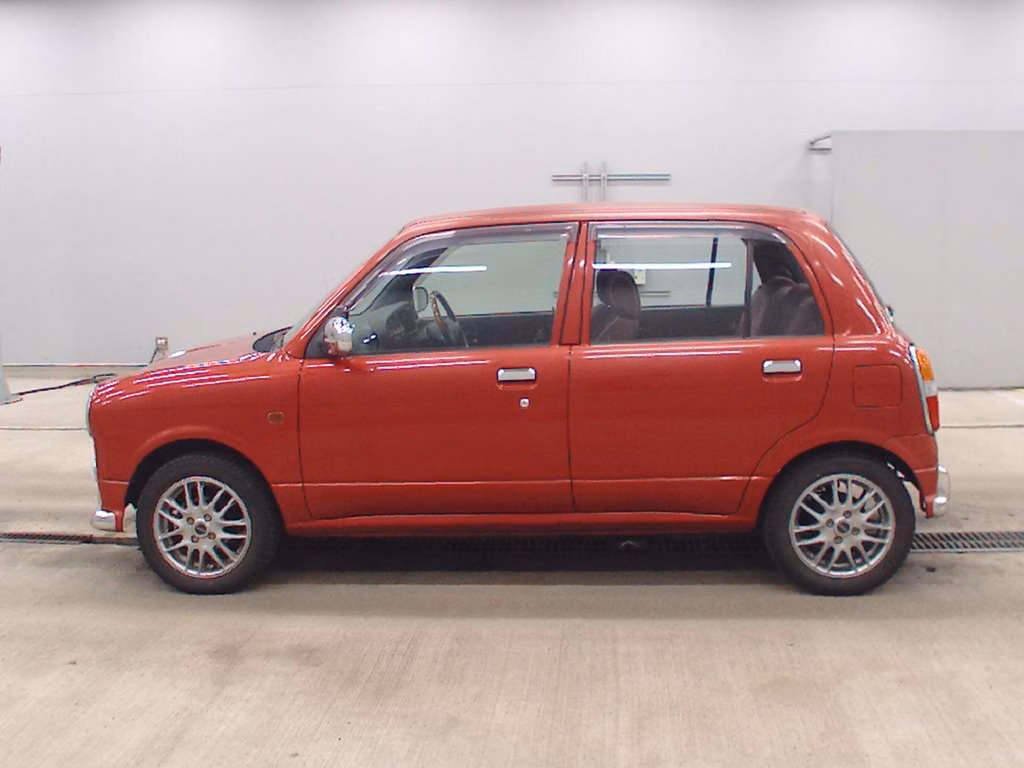 DAIHATSU MIRA GINO