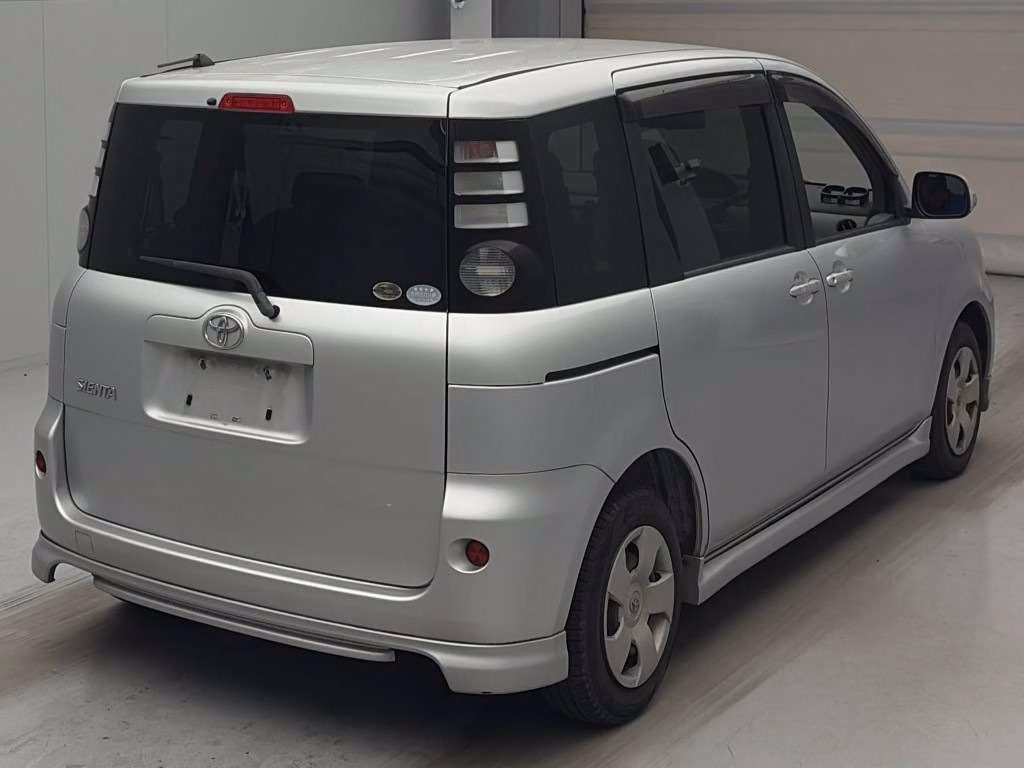 TOYOTA SIENTA
