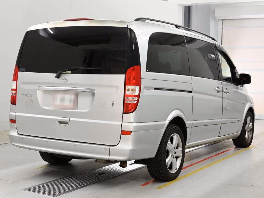 MERCEDES-BENZ V-CLASS
