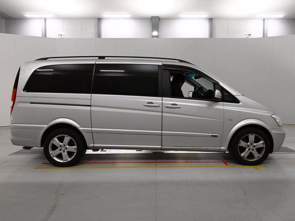 MERCEDES-BENZ V-CLASS