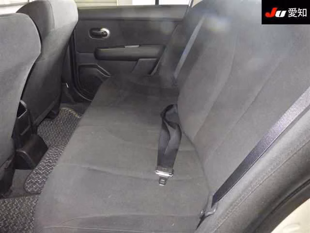NISSAN TIIDA LATIO