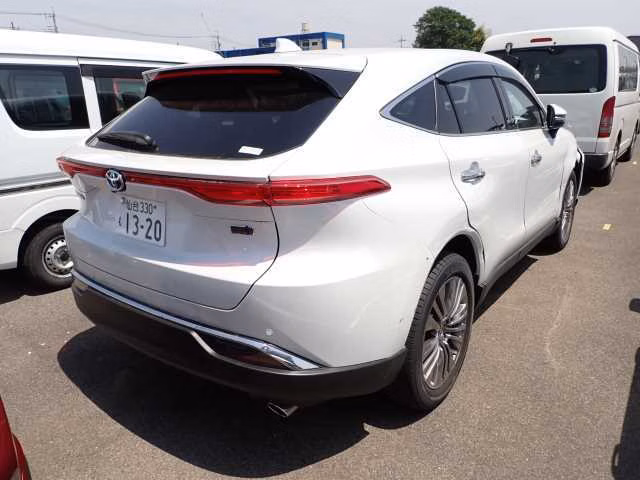 TOYOTA HARRIER