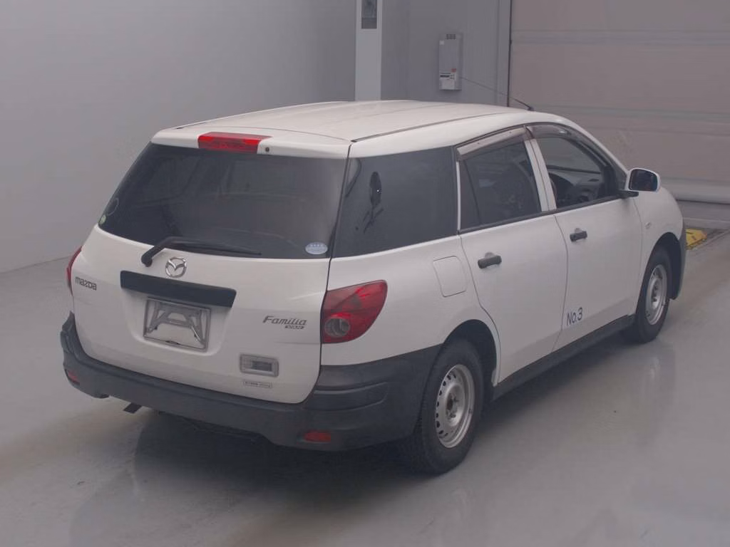 MAZDA FAMILIA