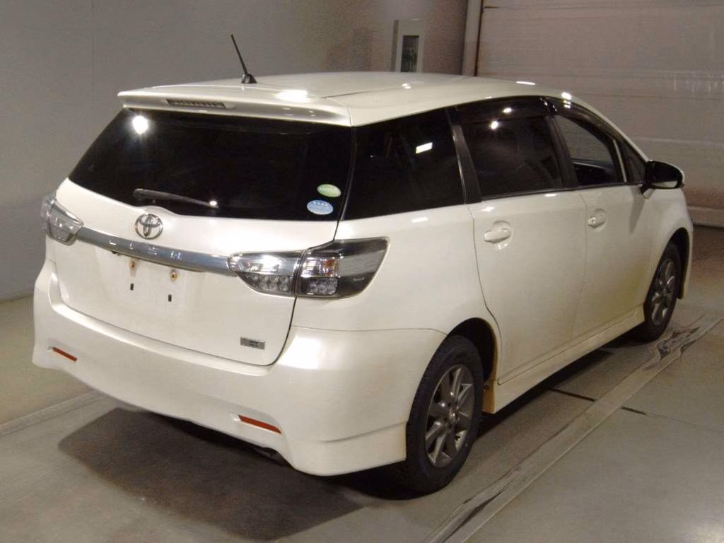 TOYOTA WISH