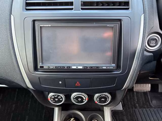 MITSUBISHI RVR