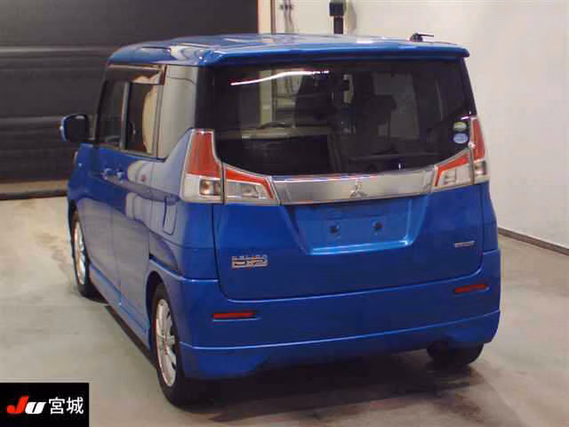 MITSUBISHI DELICA D:2