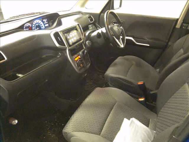 MITSUBISHI DELICA D:2