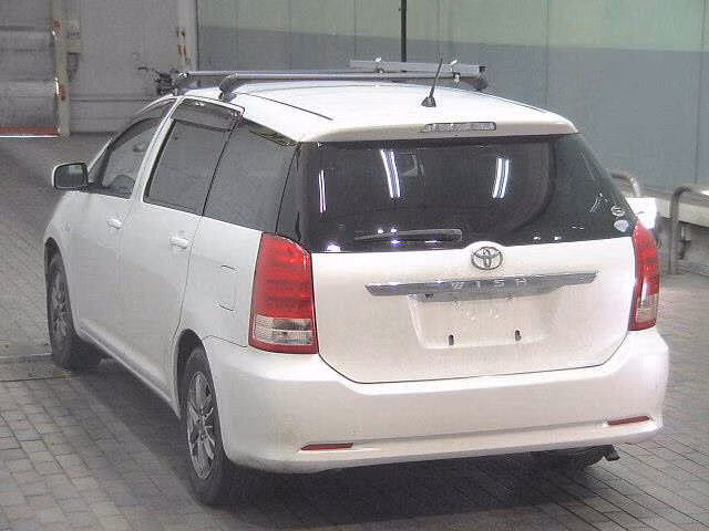TOYOTA WISH