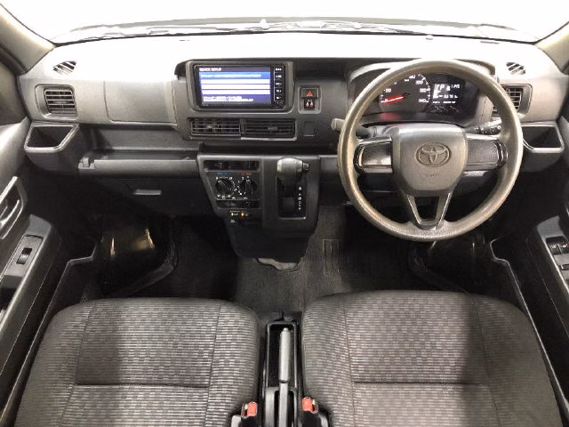 TOYOTA PIXIS VAN