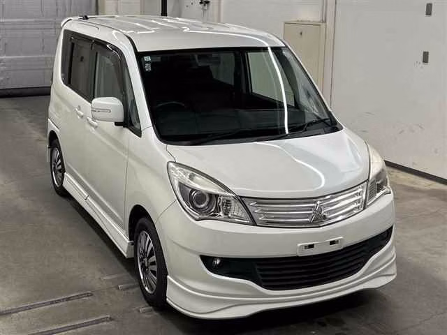 MITSUBISHI DELICA D:2
