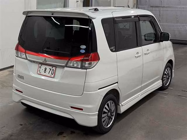 MITSUBISHI DELICA D:2