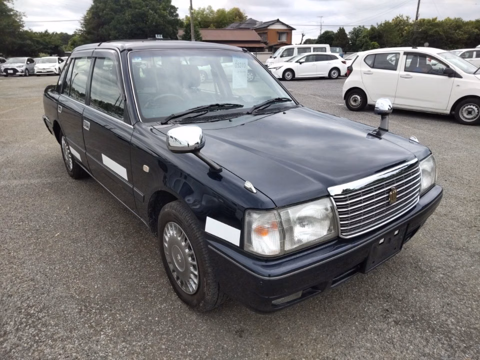 TOYOTA CROWN