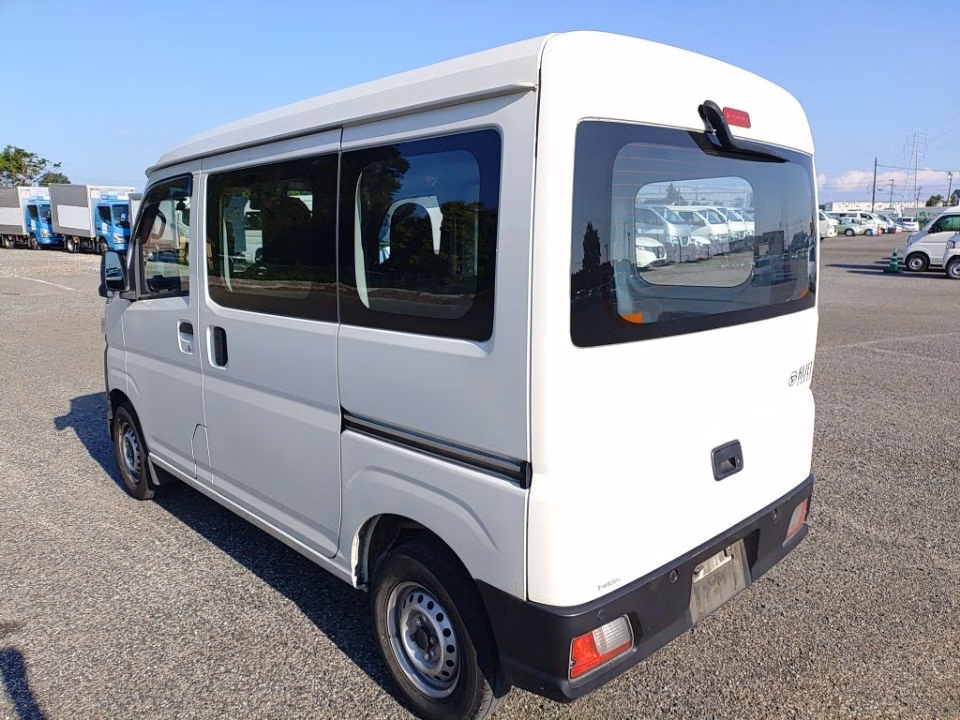 DAIHATSU ATRAI