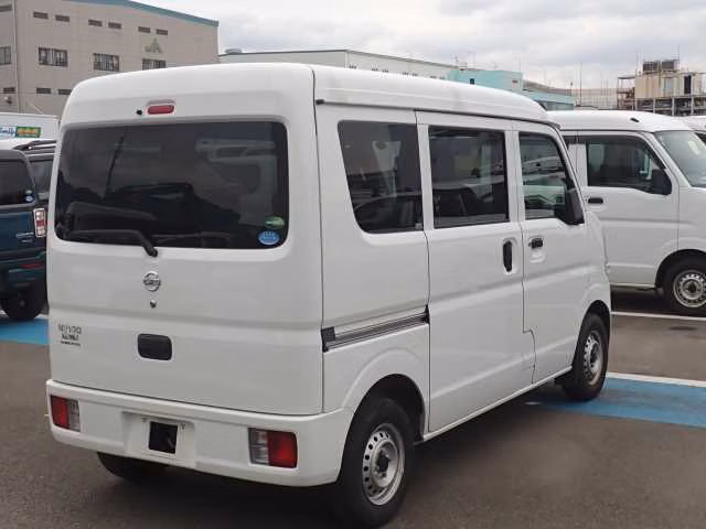 NISSAN NV100 CLIPPER