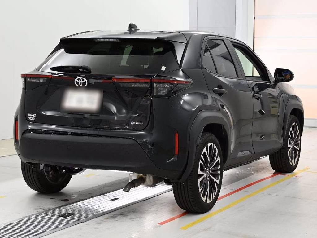 TOYOTA YARIS CROSS