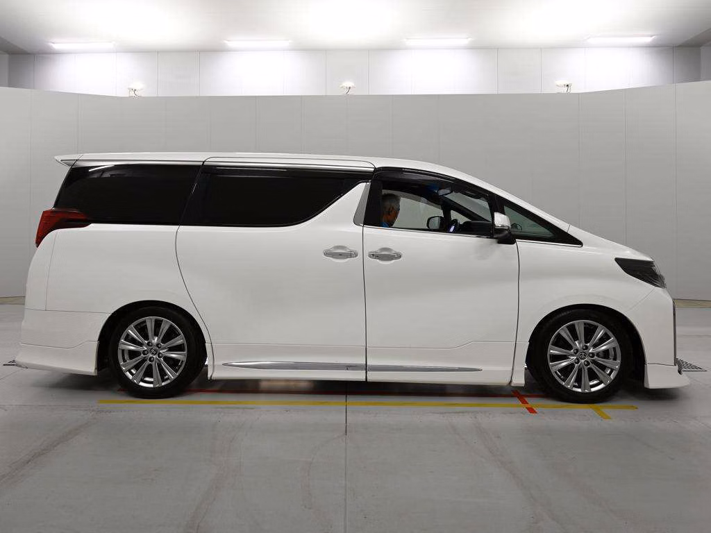 TOYOTA ALPHARD