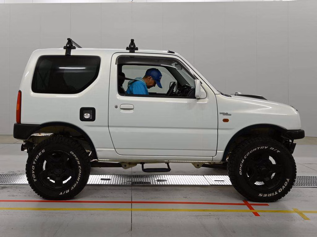 SUZUKI JIMNY