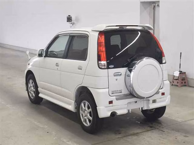DAIHATSU TERIOS KID