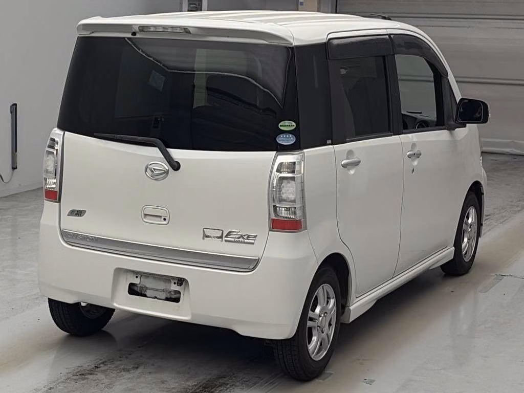 DAIHATSU TANTO EXE