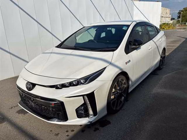 TOYOTA PRIUS PHV