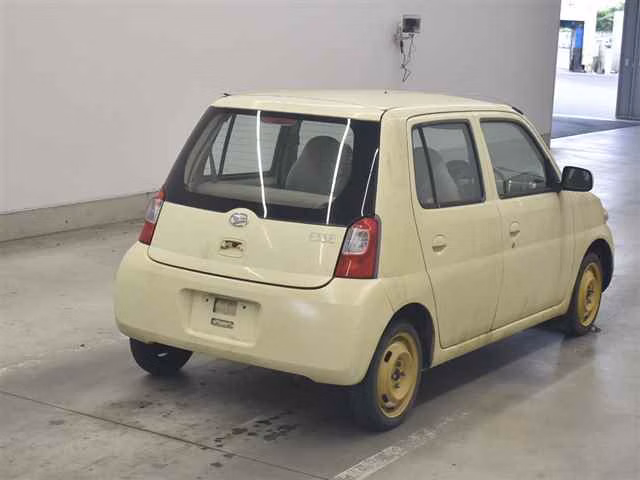 DAIHATSU ESSE