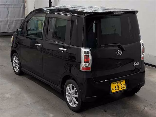 DAIHATSU TANTO EXE