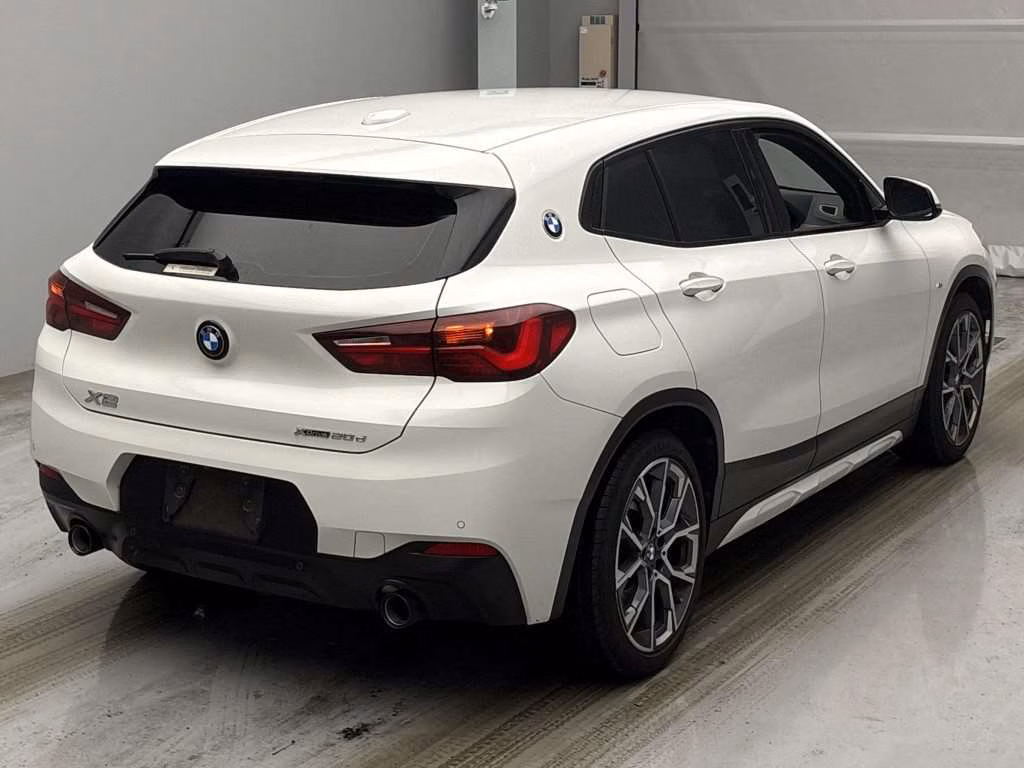 BMW X2