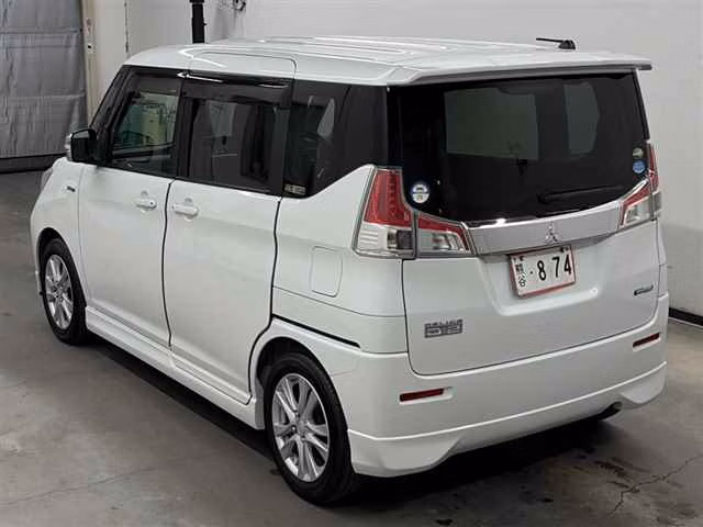 MITSUBISHI DELICA D:2