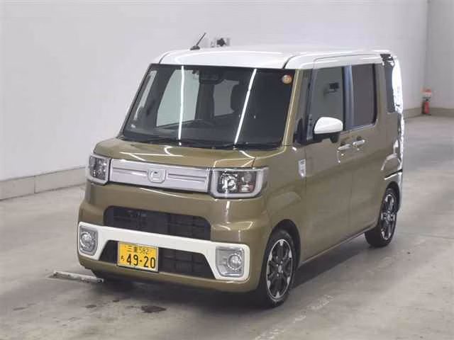DAIHATSU WAKE