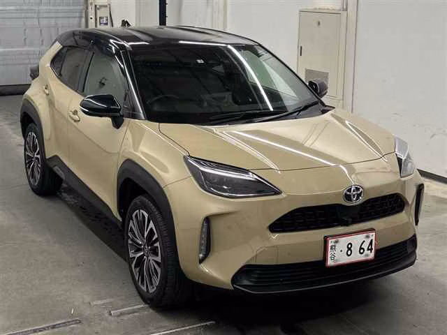 TOYOTA YARIS CROSS