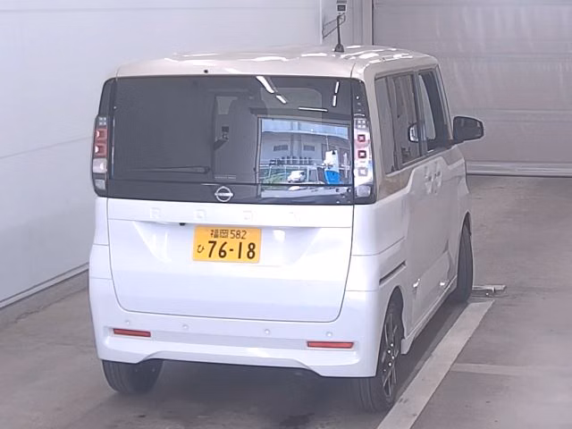 NISSAN ROOX