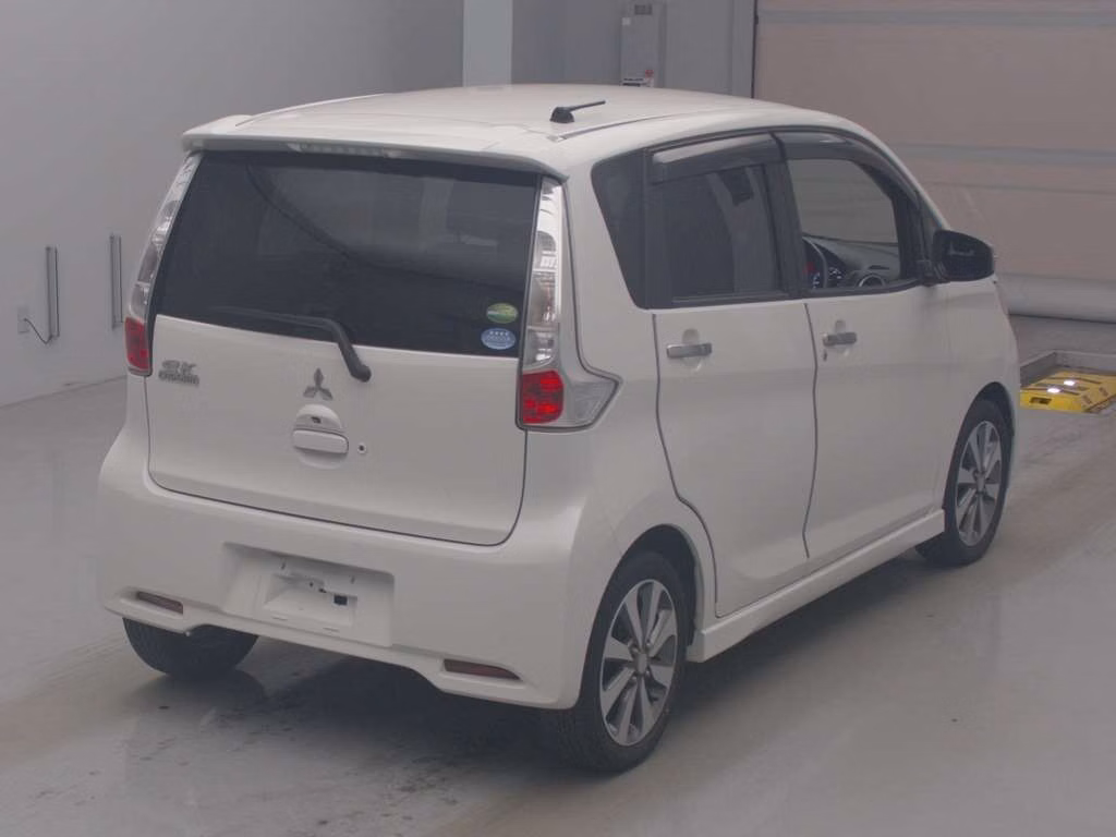 MITSUBISHI EK CUSTOM